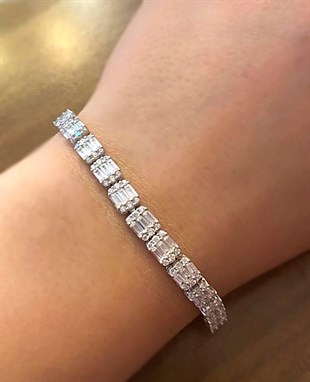 Kadın Baget Detay Taşlı Gümüş Bileklik