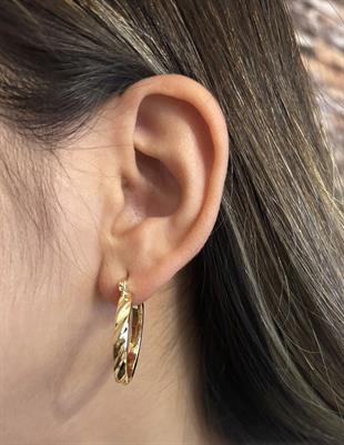 Kadın Burgulu Model Halka Çelik Küpe  