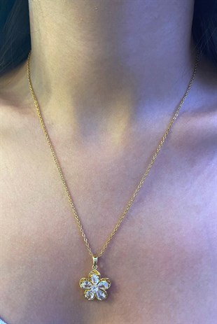 Kadın Çiçek Model Çelik Kolye