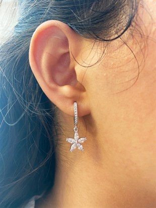 Kadın Çiçek Model Gümüş Küpe