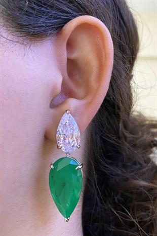 Kadın Damla Model Yeşil Taş Detay Gümüş Küpe 