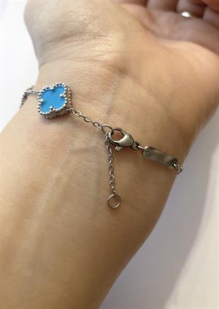 Kadın Gümüş Renk Mavi Yonca Model Çelik Bileklik 