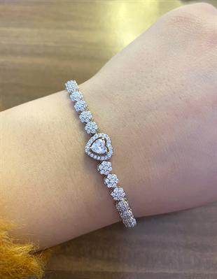 Kadın Kalp Detay Gümüş Taşlı Bileklik