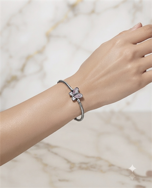 Kadın Kelebek Model Pembe Taş Detay Gümüş Charm