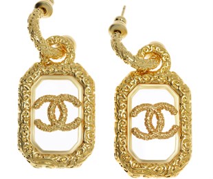 Kadın Kendinden Desenli Sallantılı Çelik Küpe