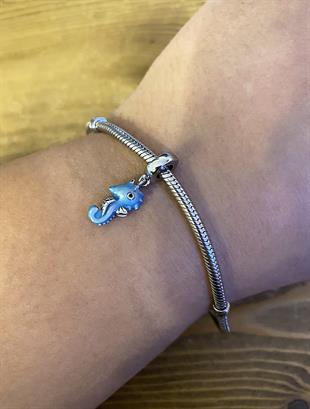 Kadın Mavi Renk Deniz Atı Model Gümüş Charm 