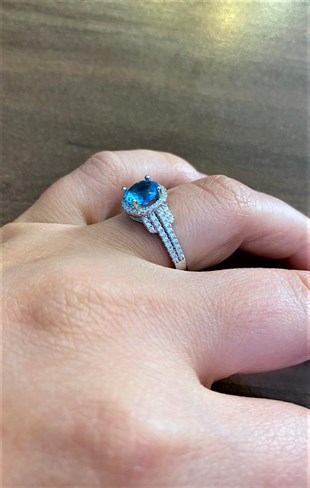 Kadın Mavi Renk Taş Detay Gümüş Yüzük