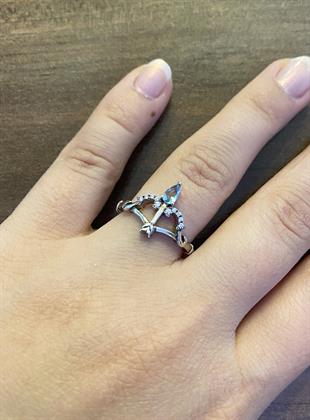 Kadın Mavi Taş Detay Aşk Oku Model Gümüş Yüzük