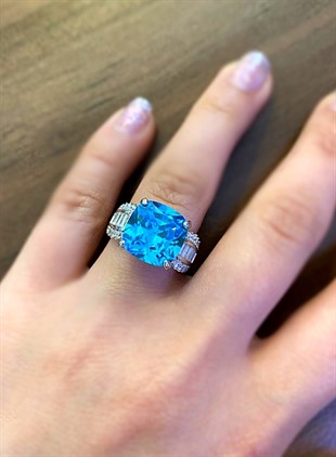 Kadın Mavi Taş Detay Gösterişli Yüzük