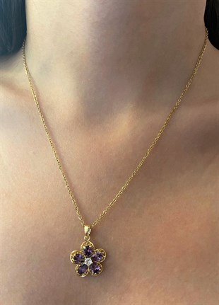 Kadın Mor Renk Çiçek Model Çelik Kolye