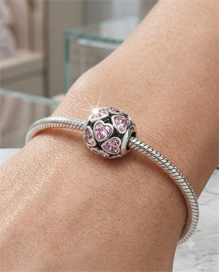Kadın Pembe Kalpler Model Yuvarlak Gümüş Charm 