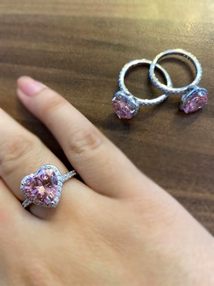 Kadın Pembe Renk Kalp Taş Gümüş Yüzük