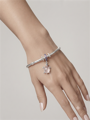 Kadın Pembe Renk Kaplumbağa Model Sallantılı Gümüş Charm