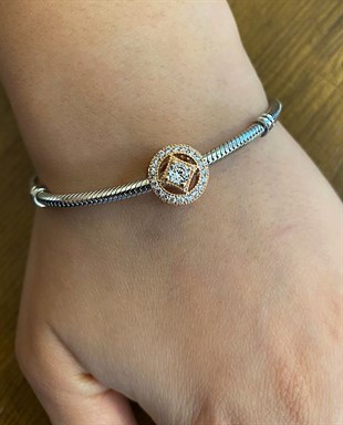 Kadın Rose Gold Renk Taşlı Gümüş Charm