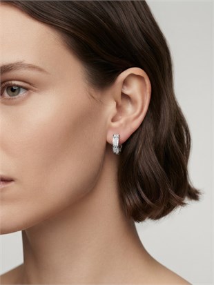Kadın Şans Model Taşlı Gümüş Halka Küpe 