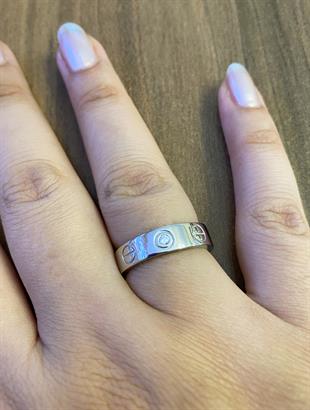 Kadın Sembol Detay Taşlı Gümüş Yüzük