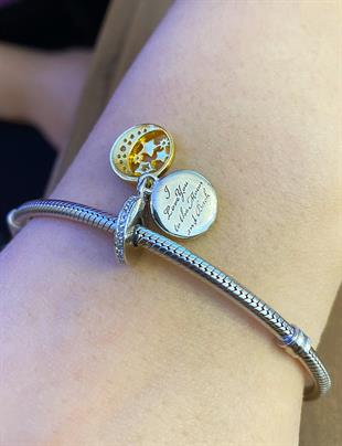 Kadın Seni Herşeyden Çok Seviyorum Yazılı Ay ve Yıldız Temalı Gümüş Charm