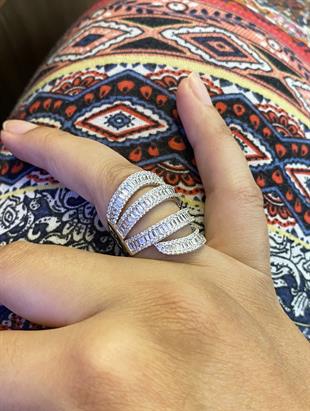 Kadın Şık Sarmal Model Taşlı Gümüş Yüzük