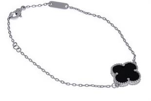 Kadın Siyah Renk Yonca Model Çelik Bileklik 