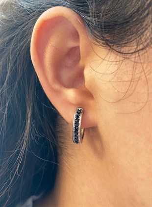 Kadın Siyah Taş Detay Gümüş Küpe