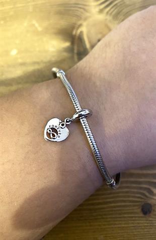 Kadın Sonsuza Kadar Arkadaş Temalı Gümüş Charm