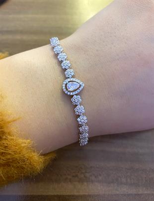 Kadın Su Damlası Detay Çiçekli Şık Bileklik