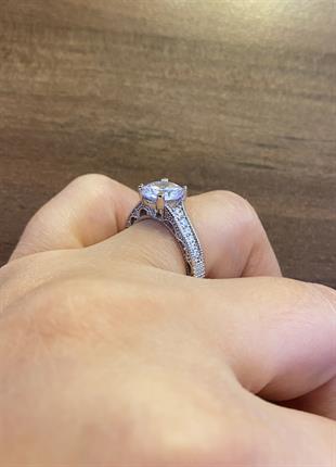 Kadın Tasarım Model Taşlı Gümüş Yüzük