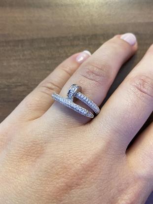 Kadın Taşlı Çivi Model Gümüş Yüzük