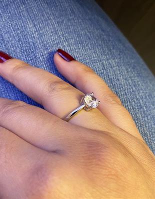 Kadın Tek Taş Model Gümüş Yüzük