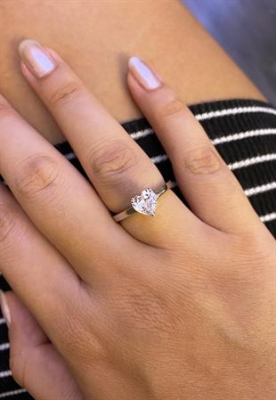 Kadın Tektaş Kalp Model Gümüş Yüzük