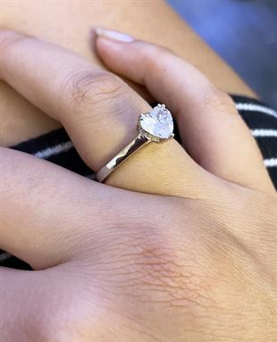 Kadın Tektaş Kalp Model Gümüş Yüzük