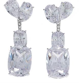 Kadın Uzun Oval ve Dörtgen Model Gümüş Küpe