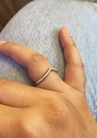 Kadın V Model Zarif Gümüş Yüzük