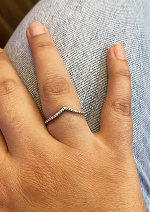 Kadın V Model Zarif Gümüş Yüzük