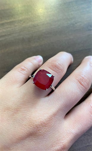 Kadın Yakut Renk Kare Model Gümüş Yüzük