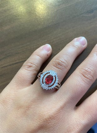 Kadın Yakut Renk Oval Taş Detay Gümüş Yüzük