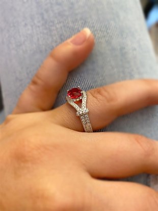 Kadın Yakut Renk Taş Kement Model Gümüş Yüzük