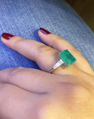 Kadın Yeşil Taş Detay Gümüş Yüzük