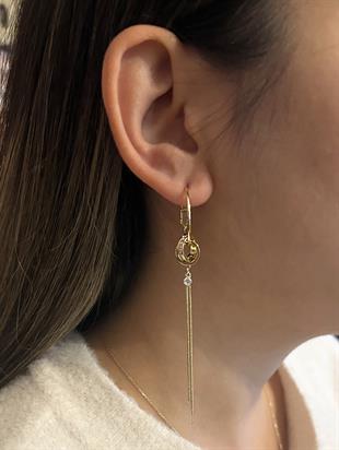 Kadın Yuvarlak Birbirine Geçmeli Halka Model Sallantılı Çelik Küpe