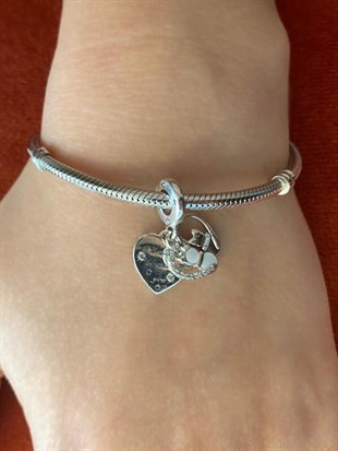 Kediler ve Kalpler Model Sallantılı Taşlı Gümüş Charm