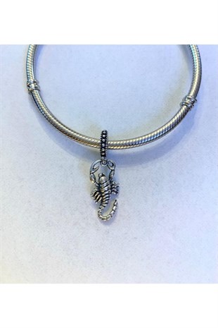 Unisex Akrep Model Gümüş Charm