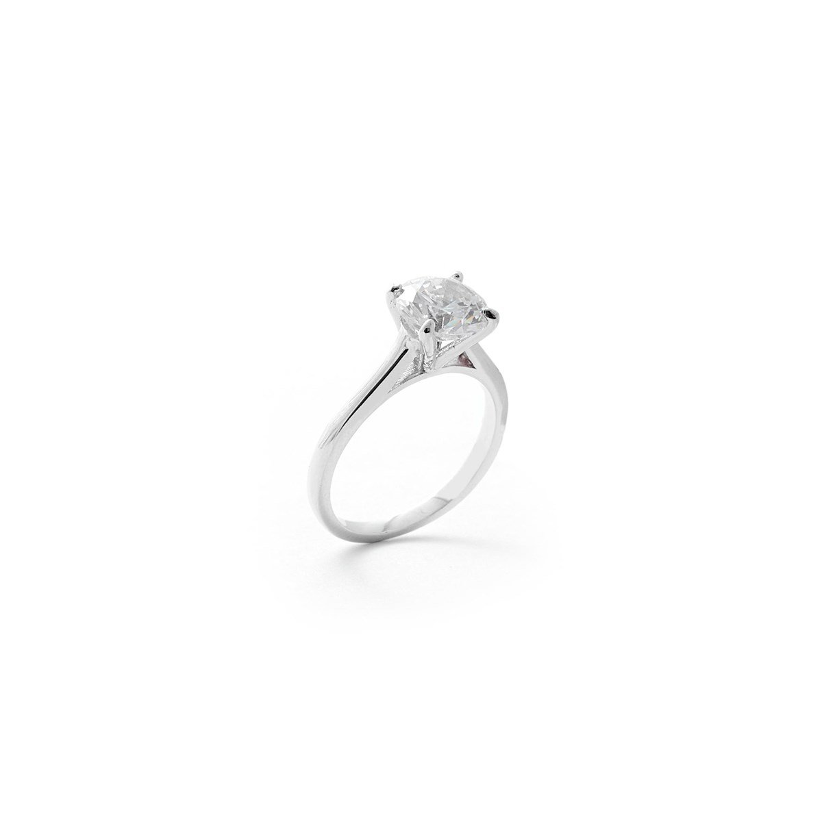 Gümüş İthal Ve Kararma Yapmaz Swarovski Taş Kare Model Tektaş Yüzük