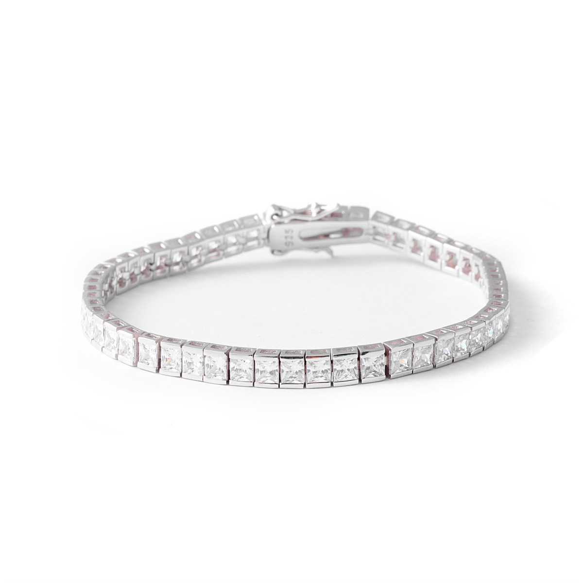 Gümüş İthal Ve Kararma Yapmaz Swarovski Taş Kare Model Bileklik