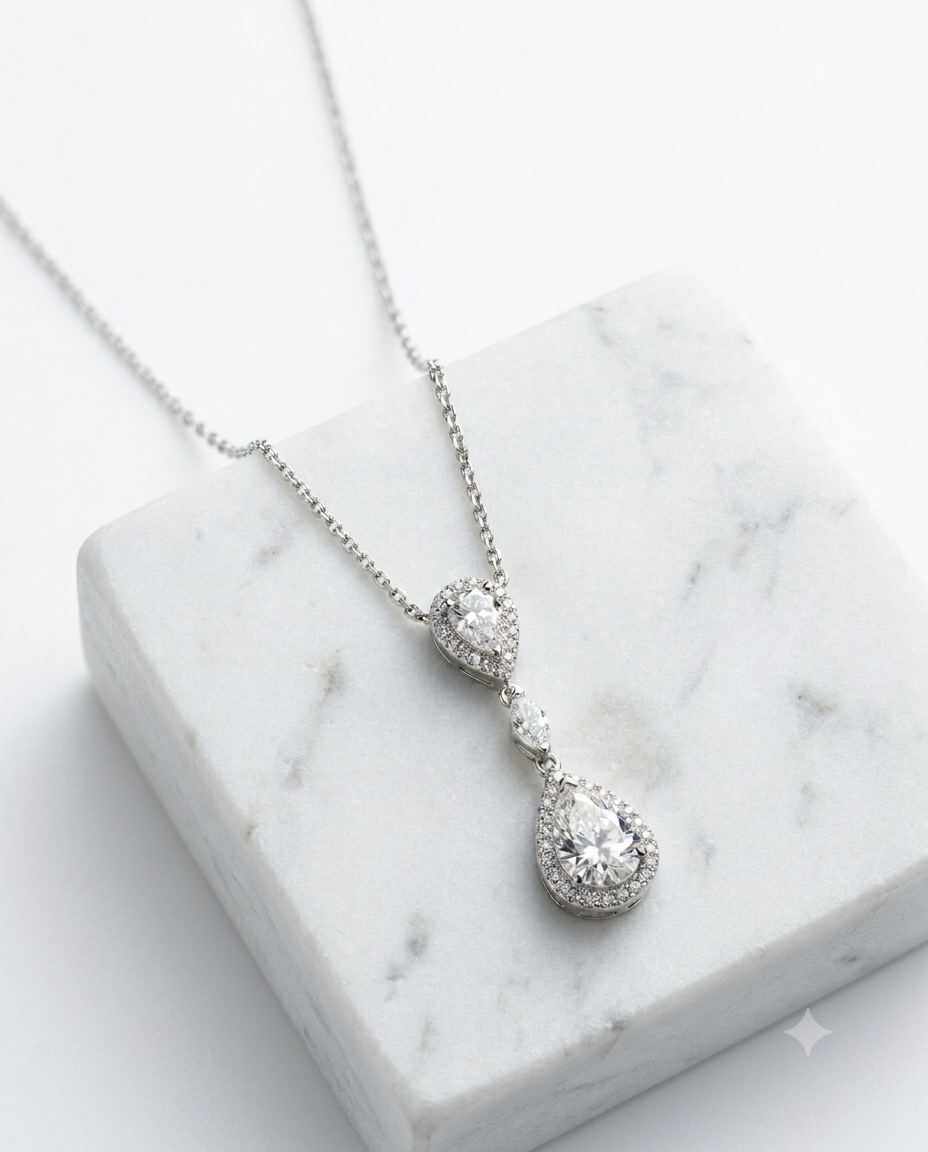 Kadın Sallantılı Moissanite Taşlı Gümüş Kolye