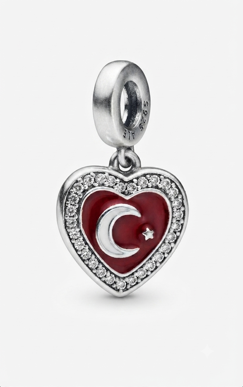 Kadın Taş Detay Sallantılı Kalp İçinde Türk Bayrağı Model Gümüş Charm