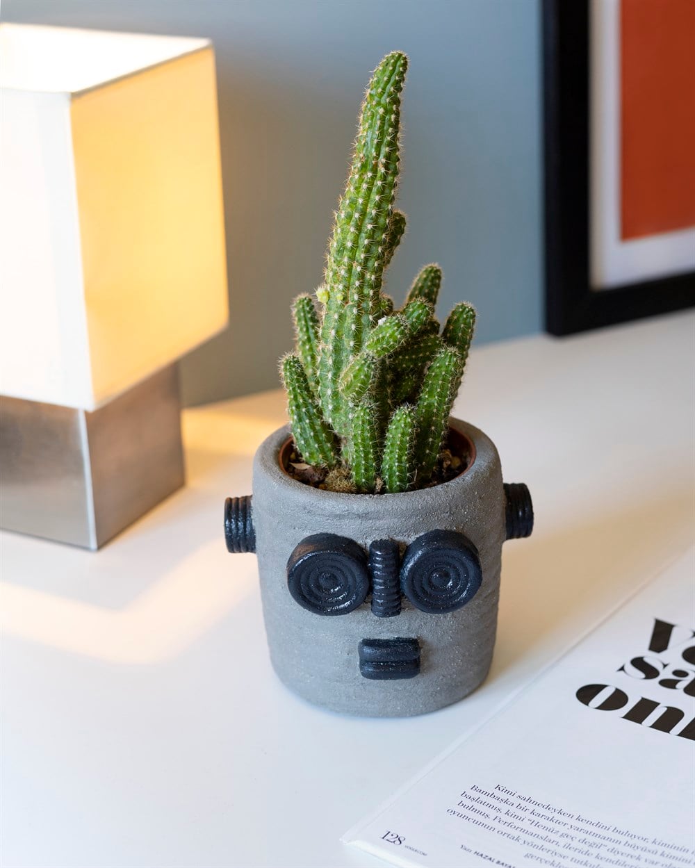 Beton Robot Kalemlik/Saksı
