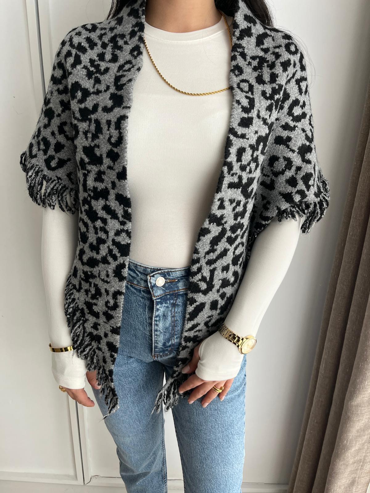 Antrasit Leopar Desen Püsküllü Üçgen Triko Şal 14854