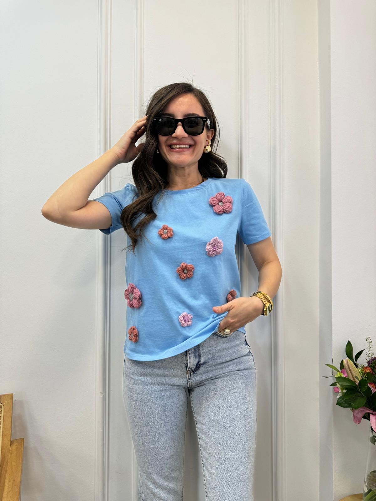 Bebe mavisi Çiçek Detaylı Tişört 6064