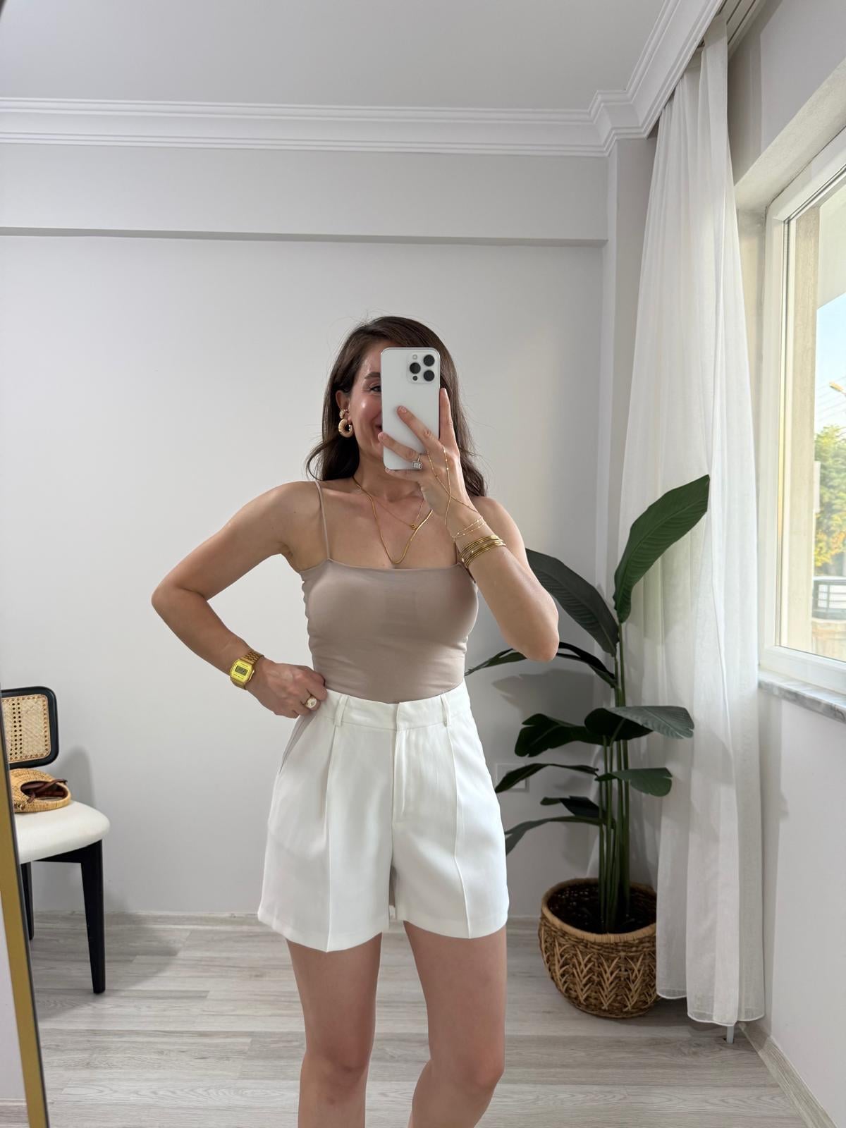 Bej Göğüs Petli Askılı Crop 16967