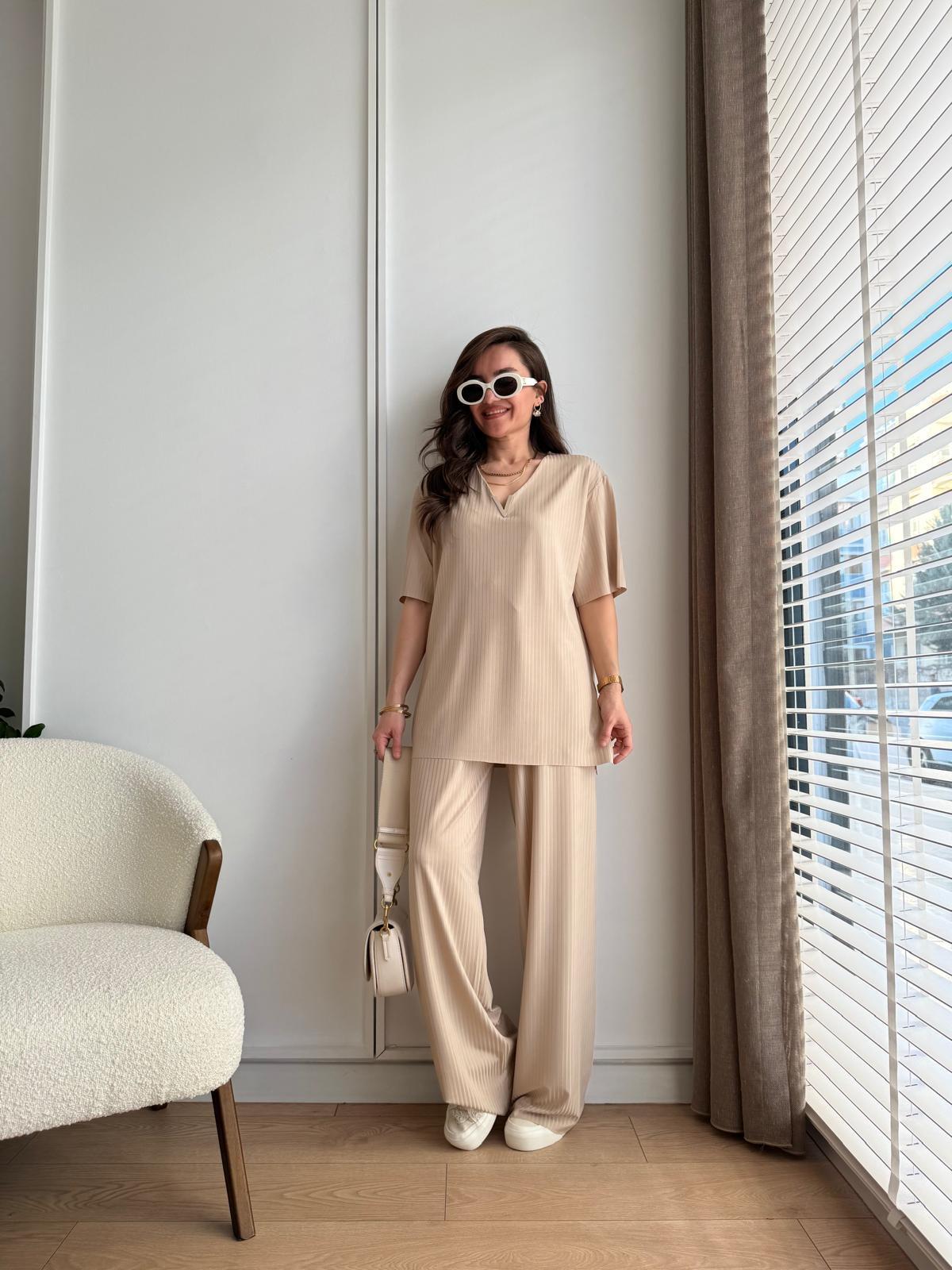 Bej Kaşkorse Kumaş Ön Toka Detaylı Bluz Pantolon Takım 21603